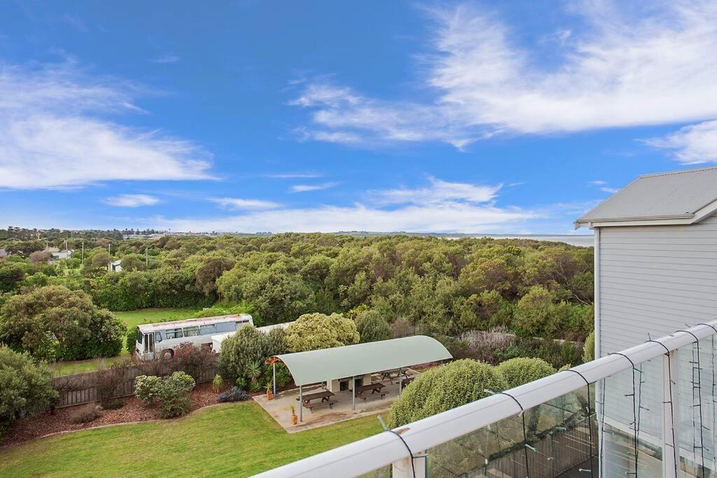 Four Bedroom Beachside Apartment Warrnambool Exterior photo