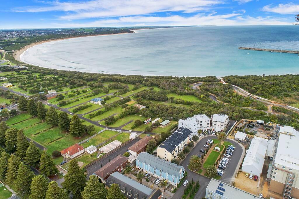 Four Bedroom Beachside Apartment Warrnambool Exterior photo